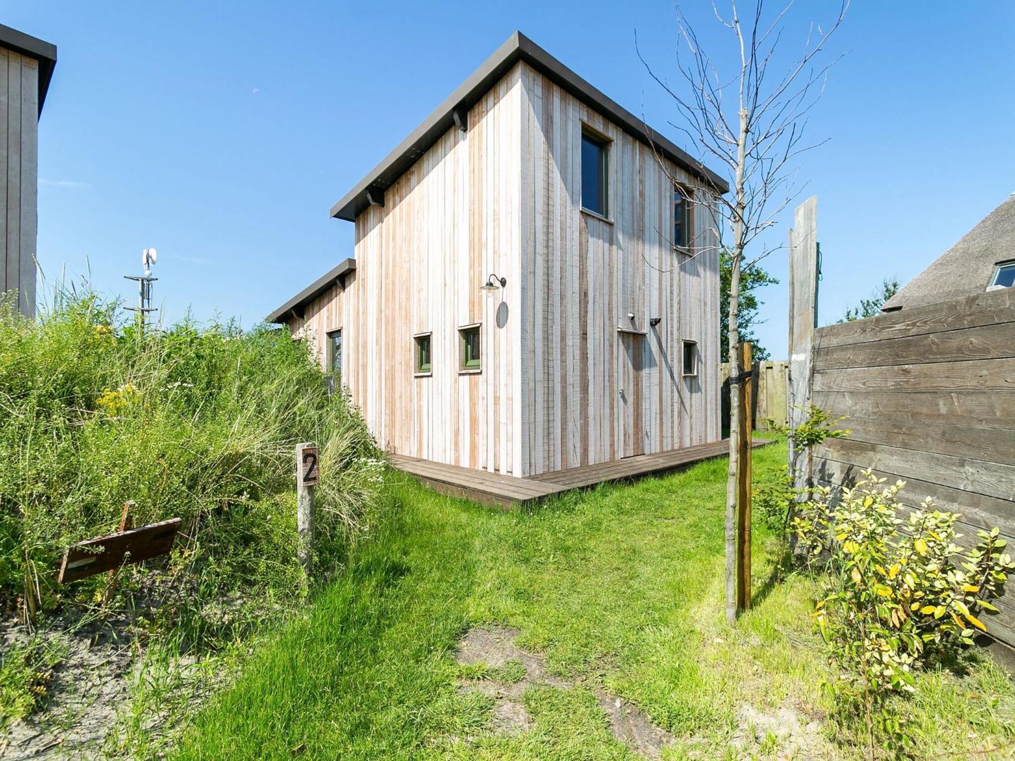 Quaint Bungalow In Callantsoog With Garden Екстериор снимка