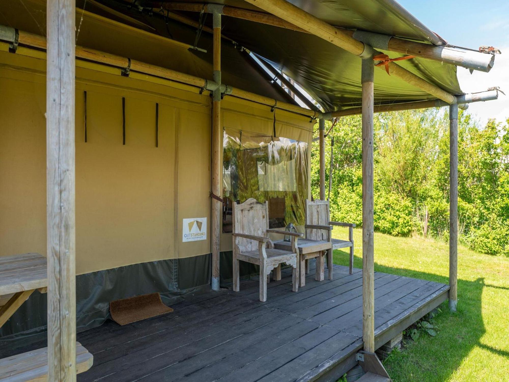 Quaint Bungalow In Callantsoog With Garden Екстериор снимка