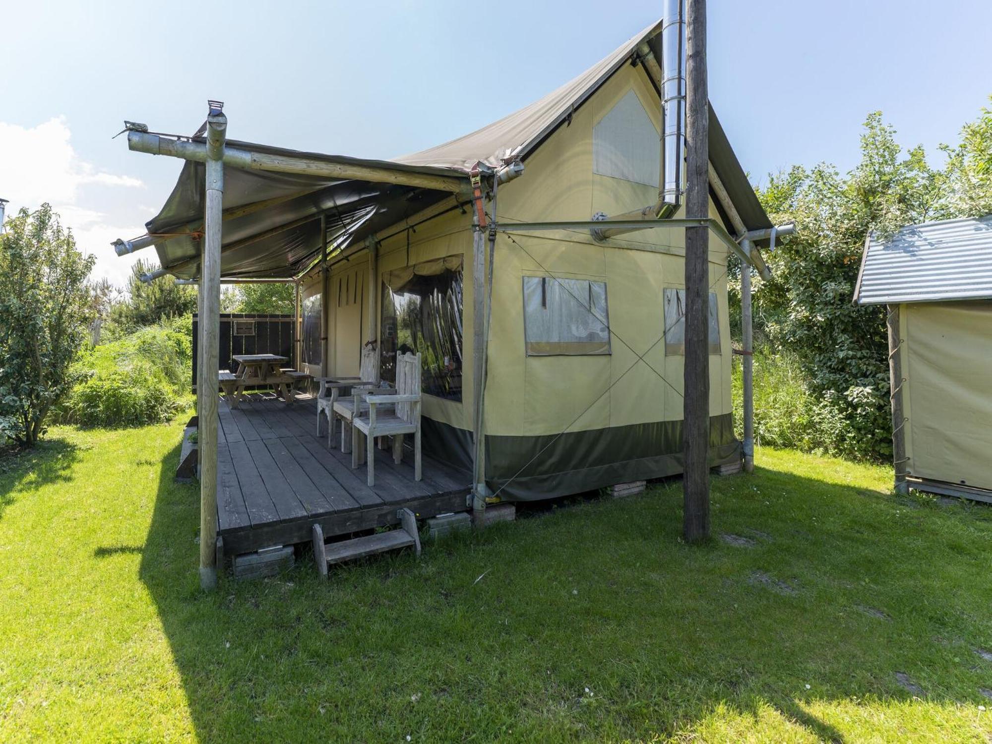 Quaint Bungalow In Callantsoog With Garden Екстериор снимка
