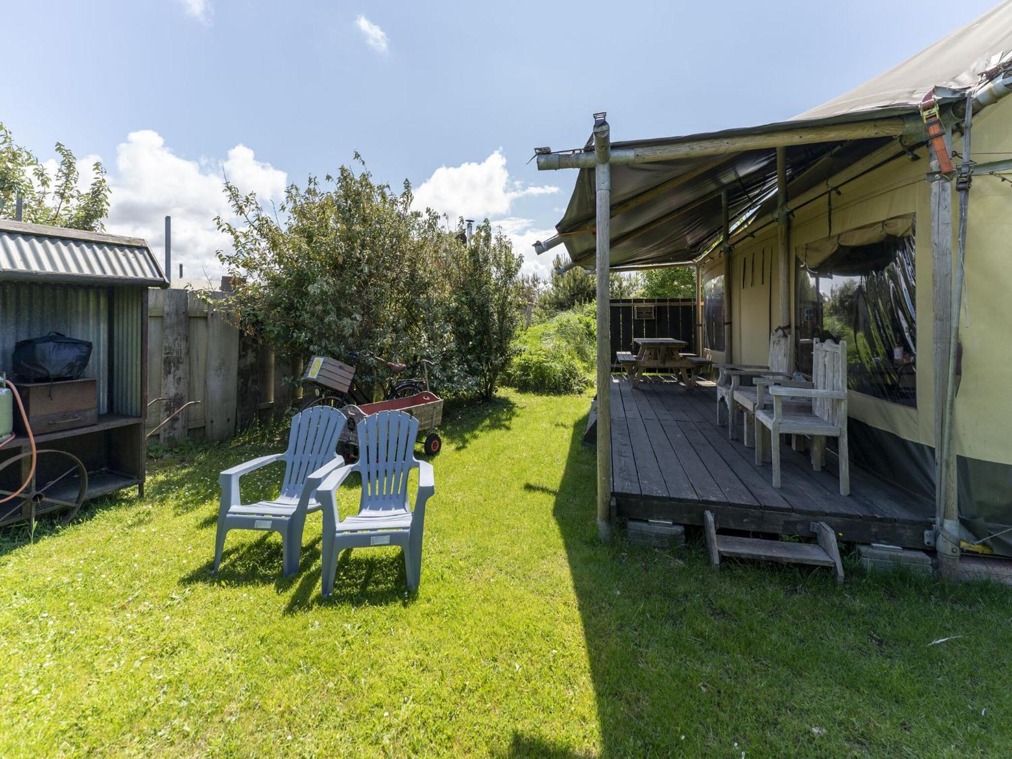 Quaint Bungalow In Callantsoog With Garden Екстериор снимка
